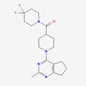 molecular formula C19H26F2N4O B15113773 4-(4,4-difluoropiperidine-1-carbonyl)-1-{2-methyl-5H,6H,7H-cyclopenta[d]pyrimidin-4-yl}piperidine 