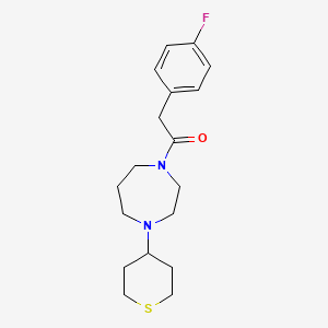 molecular formula C18H25FN2OS B15113786 2-(4-Fluorophenyl)-1-[4-(thian-4-yl)-1,4-diazepan-1-yl]ethan-1-one 