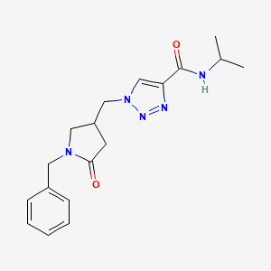 1-[(1-benzyl-5-oxopyrrolidin-3-yl)methyl]-N-(propan-2-yl)-1H-1,2,3-triazole-4-carboxamide