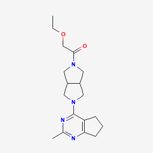 molecular formula C18H26N4O2 B15114238 2-ethoxy-1-(5-{2-methyl-5H,6H,7H-cyclopenta[d]pyrimidin-4-yl}-octahydropyrrolo[3,4-c]pyrrol-2-yl)ethan-1-one 