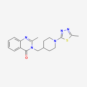 molecular formula C18H21N5OS B15116543 2-Methyl-3-{[1-(5-methyl-1,3,4-thiadiazol-2-yl)piperidin-4-yl]methyl}-3,4-dihydroquinazolin-4-one 