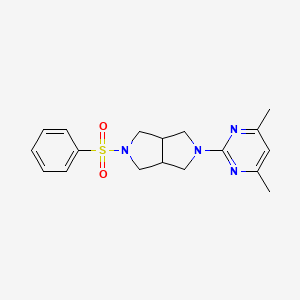 molecular formula C18H22N4O2S B15117205 2-[5-(Benzenesulfonyl)-octahydropyrrolo[3,4-c]pyrrol-2-yl]-4,6-dimethylpyrimidine 