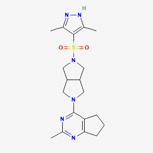 molecular formula C19H26N6O2S B15117626 3,5-dimethyl-4-[(5-{2-methyl-5H,6H,7H-cyclopenta[d]pyrimidin-4-yl}-octahydropyrrolo[3,4-c]pyrrol-2-yl)sulfonyl]-1H-pyrazole 