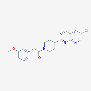 1-[4-(6-Chloro-1,8-naphthyridin-2-yl)piperidin-1-yl]-2-(3-methoxyphenyl)ethan-1-one