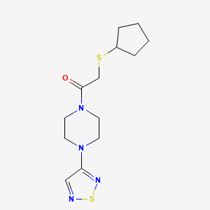 2-(Cyclopentylsulfanyl)-1-[4-(1,2,5-thiadiazol-3-yl)piperazin-1-yl]ethan-1-one