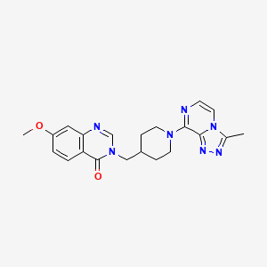 7-Methoxy-3-[(1-{3-methyl-[1,2,4]triazolo[4,3-a]pyrazin-8-yl}piperidin-4-yl)methyl]-3,4-dihydroquinazolin-4-one