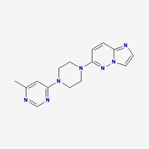 4-(4-{Imidazo[1,2-b]pyridazin-6-yl}piperazin-1-yl)-6-methylpyrimidine