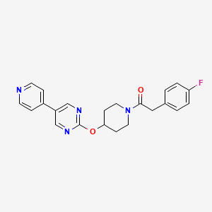 molecular formula C22H21FN4O2 B15122611 2-(4-Fluorophenyl)-1-(4-{[5-(pyridin-4-yl)pyrimidin-2-yl]oxy}piperidin-1-yl)ethan-1-one 