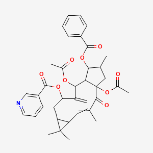 (1,11-Diacetyloxy-13-benzoyloxy-3,6,6,14-tetramethyl-10-methylidene-2-oxo-9-tricyclo[10.3.0.05,7]pentadec-3-enyl) pyridine-3-carboxylate