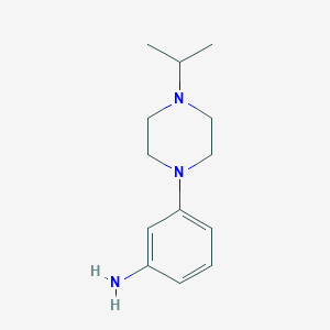 molecular formula C13H21N3 B1517198 3-[4-(丙-2-基)哌嗪-1-基]苯胺 CAS No. 1018648-79-7