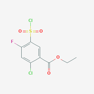 molecular formula C9H7Cl2FO4S B1517779 Ethyl 2-chloro-5-(chlorosulfonyl)-4-fluorobenzoate CAS No. 1155076-35-9