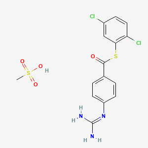 molecular formula C15H15Cl2N3O4S2 B15184277 Benzenecarbothioic acid, 4-((aminoiminomethyl)amino)-, S-(2,5-dichlorophenyl) ester, monomethanesulfonate CAS No. 111910-49-7