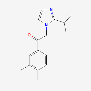 molecular formula C16H20N2O B1518570 1-(3,4-二甲基苯基)-2-[2-(丙烷-2-基)-1H-咪唑-1-基]乙烷-1-酮 CAS No. 1157981-08-2