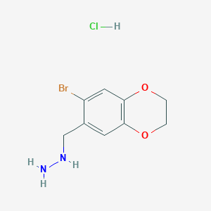 molecular formula C9H12BrClN2O2 B1519477 [(7-Bromo-2,3-dihydro-1,4-benzodioxin-6-yl)methyl]hydrazine hydrochloride CAS No. 926229-75-6