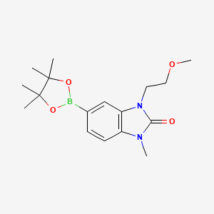 3-(2-Methoxyethyl)-1-methyl-5-(4,4,5,5-tetramethyl-1,3,2-dioxaborolan-2-yl)-1,3-dihydro-2H-benzo[d]imidazol-2-one