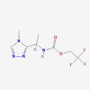 molecular formula C8H11F3N4O2 B1520281 2,2,2-trifluoroethyl N-[1-(4-methyl-4H-1,2,4-triazol-3-yl)ethyl]carbamate CAS No. 1221725-80-9