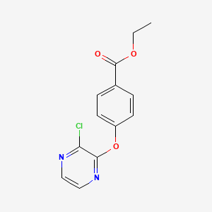 molecular formula C13H11ClN2O3 B1520575 Ethyl 4-[(3-chloropyrazin-2-yl)oxy]benzoate CAS No. 1223880-70-3