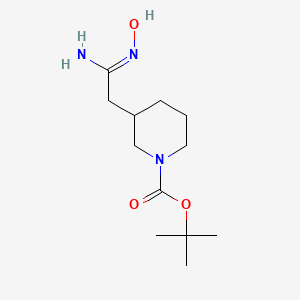 molecular formula C12H23N3O3 B1522458 叔丁基 3-[(N'-羟基氨基甲酰基)甲基]哌啶-1-甲酸酯 CAS No. 1258828-07-7