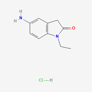 molecular formula C10H13ClN2O B1522892 5-amino-1-ethyl-2,3-dihydro-1H-indol-2-one hydrochloride CAS No. 1305712-42-8