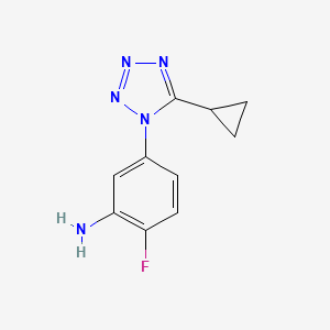 molecular formula C10H10FN5 B1523450 5-(5-环丙基-1H-1,2,3,4-四唑-1-基)-2-氟苯胺 CAS No. 1248997-10-5