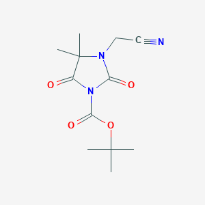 molecular formula C12H17N3O4 B1524976 叔丁基 3-(氰基甲基)-4,4-二甲基-2,5-二氧代咪唑烷-1-羧酸酯 CAS No. 1306604-83-0