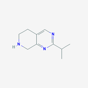 B1524980 2-(propan-2-yl)-5H,6H,7H,8H-pyrido[3,4-d]pyrimidine CAS No. 1354963-17-9