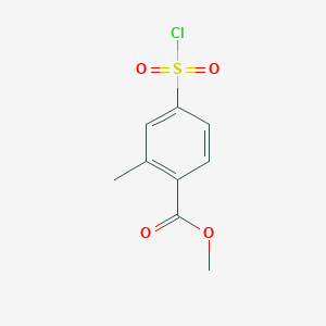 molecular formula C9H9ClO4S B1525866 Methyl 4-(chlorosulfonyl)-2-methylbenzoate CAS No. 1334148-42-3
