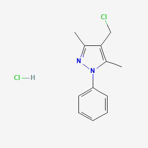 molecular formula C12H14Cl2N2 B1525945 4-(chloromethyl)-3,5-dimethyl-1-phenyl-1H-pyrazole hydrochloride CAS No. 1354963-39-5