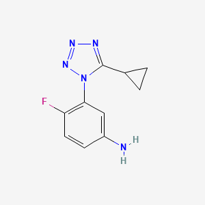 molecular formula C10H10FN5 B1525953 3-(5-cyclopropyl-1H-1,2,3,4-tetrazol-1-yl)-4-fluoroaniline CAS No. 1248595-67-6