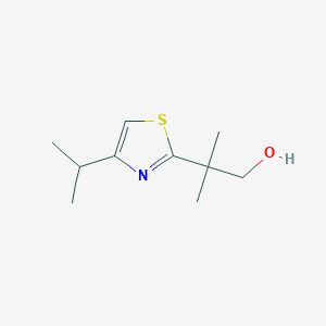 molecular formula C10H17NOS B15263661 2-Methyl-2-[4-(propan-2-yl)-1,3-thiazol-2-yl]propan-1-ol 