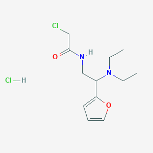 2-chloro-N-[2-(diethylamino)-2-(furan-2-yl)ethyl]acetamide hydrochloride