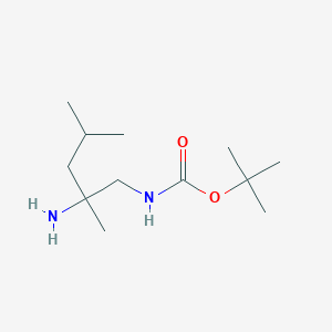 molecular formula C12H26N2O2 B1527851 N-(2-amino-2,4-dimetilpentil)carbamato de tert-butilo CAS No. 1306605-45-7