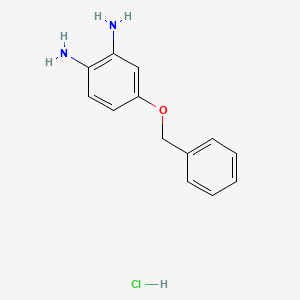 molecular formula C13H15ClN2O B1528285 4-(苄氧基)苯-1,2-二胺盐酸盐 CAS No. 1803591-53-8