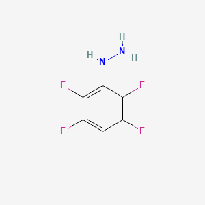 (4-Methyl-2,3,5,6-tetrafluorophenyl)hydrazine