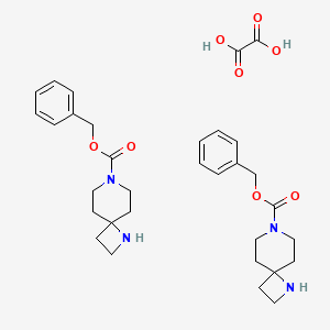 molecular formula C32H42N4O8 B1529182 苯甲基 1,7-二氮杂螺[3.5]壬烷-7-羧酸半草酸酯 CAS No. 1630907-09-3