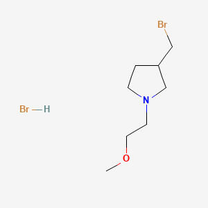 molecular formula C8H17Br2NO B15299300 3-(Bromomethyl)-1-(2-methoxyethyl)pyrrolidine hydrobromide 