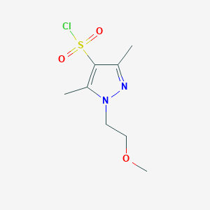 molecular formula C8H13ClN2O3S B1530258 1-(2-甲氧基乙基)-3,5-二甲基-1H-吡唑-4-磺酰氯 CAS No. 1183972-27-1