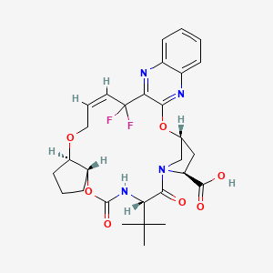 molecular formula C29H34F2N4O7 B1530473 (1R,14E,18R,22R,26S,29S)-26-tert-butyl-13,13-difluoro-24,27-dioxo-2,17,23-trioxa-4,11,25,28-tetrazapentacyclo[26.2.1.03,12.05,10.018,22]hentriaconta-3,5,7,9,11,14-hexaene-29-carboxylic acid CAS No. 1365970-48-4