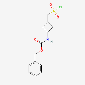 molecular formula C13H16ClNO4S B15304843 benzylN-{3-[(chlorosulfonyl)methyl]cyclobutyl}carbamate,Mixtureofdiastereomers 