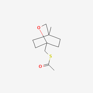 1-[({4-Methyl-2-oxabicyclo[2.2.2]octan-1-yl}methyl)sulfanyl]ethan-1-one