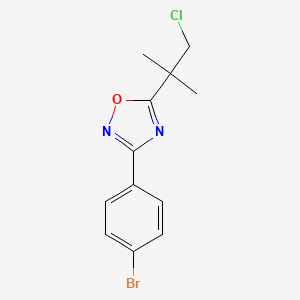 molecular formula C12H12BrClN2O B1530992 3-(4-Bromophenyl)-5-(1-chloro-2-methylpropan-2-YL)-1,2,4-oxadiazole CAS No. 1033201-95-4