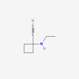 molecular formula C8H13N B15312833 N-ethyl-1-ethynylcyclobutan-1-amine 