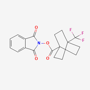 molecular formula C18H16F3NO4 B15316654 (1,3-dioxoisoindol-2-yl) 4-(trifluoromethyl)bicyclo[2.2.2]octane-1-carboxylate 