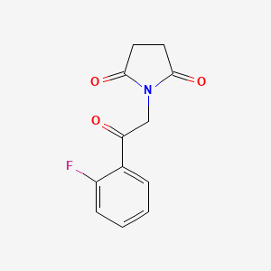 molecular formula C12H10FNO3 B1532370 1-[2-(2-Fluorophenyl)-2-oxoethyl]pyrrolidine-2,5-dione CAS No. 1258652-22-0