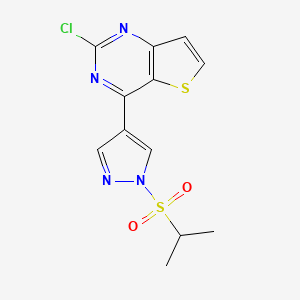 molecular formula C12H11ClN4O2S2 B15339627 2-Chloro-4-[1-(propane-2-sulfonyl)-1H-pyrazol-4-yl]-thieno[3,2-d]pyrimidine 