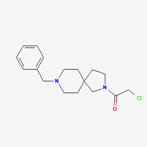 molecular formula C17H23ClN2O B15370348 1-(8-Benzyl-2,8-diazaspiro[4.5]decan-2-yl)-2-chloroethanone 