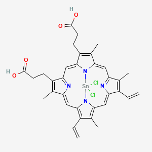 3-[20-(2-Carboxyethyl)-22,22-dichloro-9,14-bis(ethenyl)-5,10,15,19-tetramethyl-21,23,24,25-tetraza-22-stannahexacyclo[9.9.3.13,6.113,16.08,23.018,21]pentacosa-1,3(25),4,6,8,10,12,14,16(24),17,19-undecaen-4-yl]propanoic acid