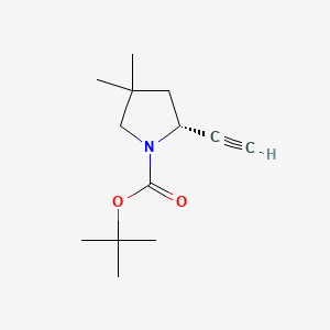 molecular formula C13H21NO2 B15381362 Tert-butyl (R)-2-ethynyl-4,4-dimethylpyrrolidine-1-carboxylate 