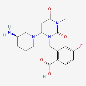 molecular formula C18H21FN4O4 B15392172 2-[[6-[(3R)-3-aminopiperidin-1-yl]-3-methyl-2,4-dioxopyrimidin-1-yl]methyl]-4-fluorobenzoic acid 