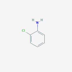 molecular formula C6H6ClN<br>(C6H4)Cl(NH2)<br>C6H6ClN B154045 2-氯苯胺 CAS No. 95-51-2